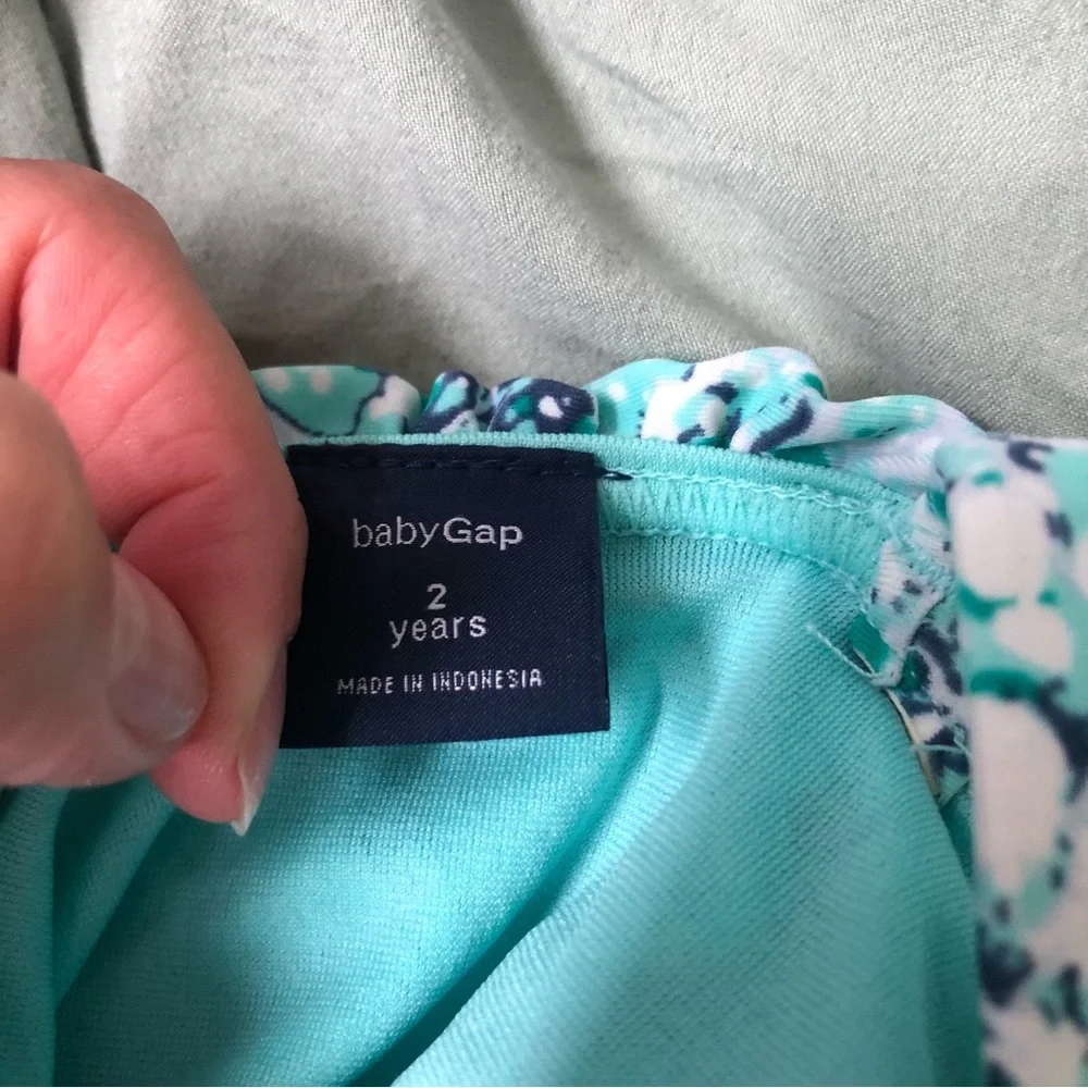 Baby Gap Girls One Piece Swimsuit size 2